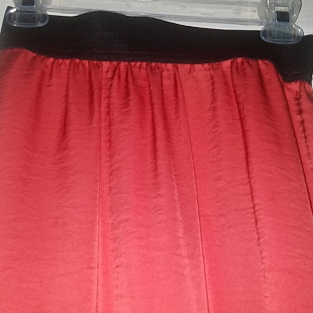 Red Maxi skirt - Picture 3 of 5